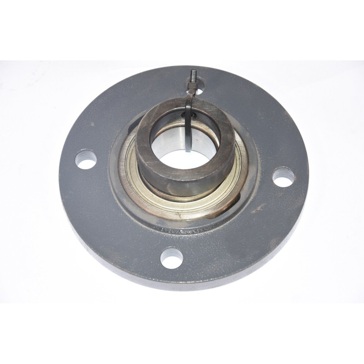 Flanšas su guoliu 686242 CL