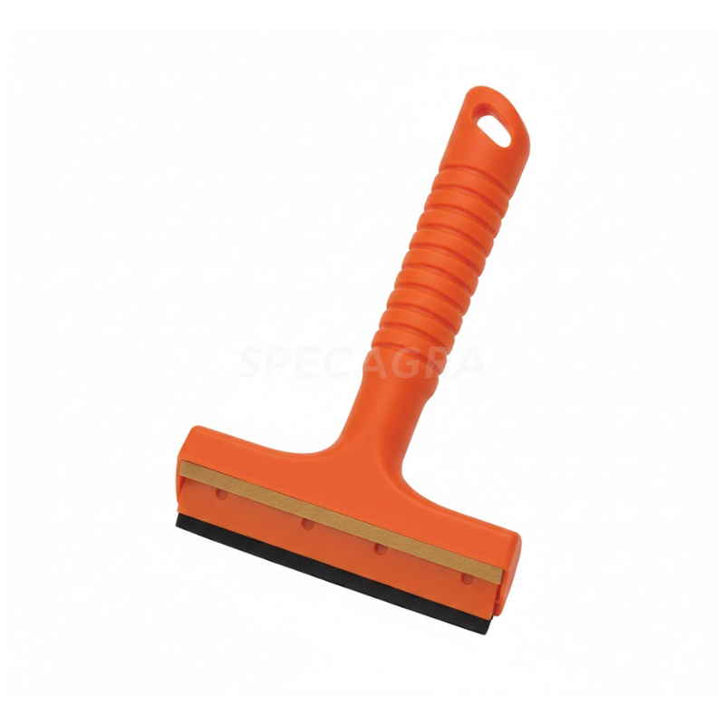 Grandiklis ledo su žalvario-gumos ašm. Grandiklis ledo su žalvario-gumos ašm.