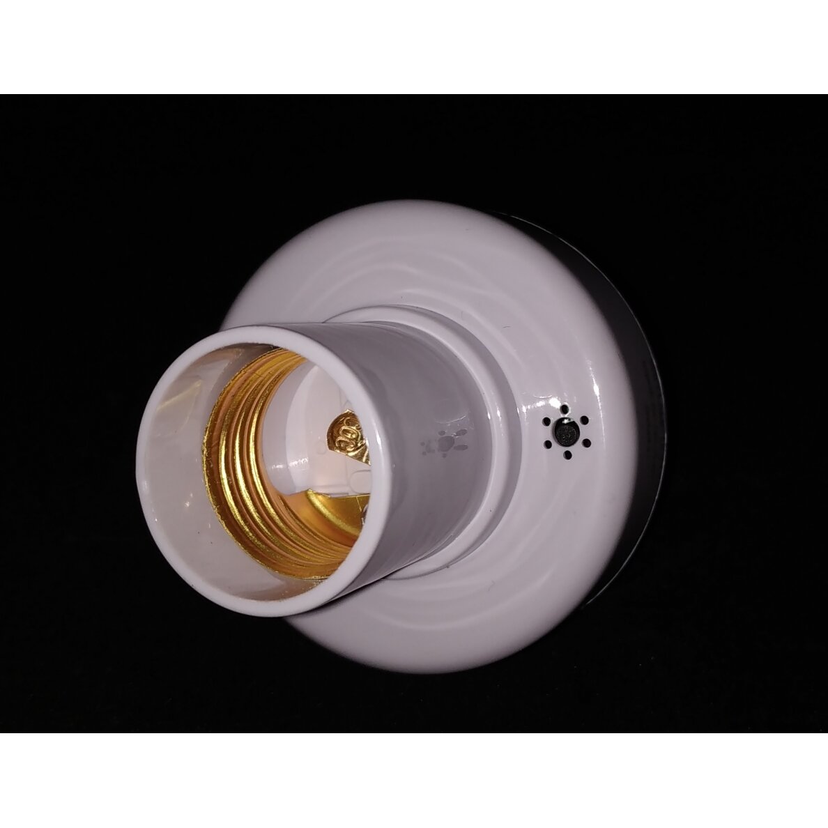 Lempos lizdas 10A E27 PS-16-LT WiFi 1 Lempos lizdas 10A E27 PS-16-LT WiFi 1