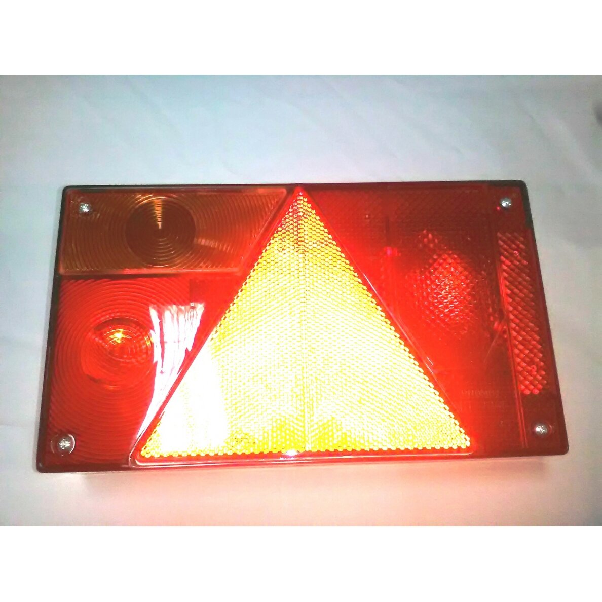 Žibintas galinis LT220 k.p. 2 Žibintas galinis LT220 k.p. 2